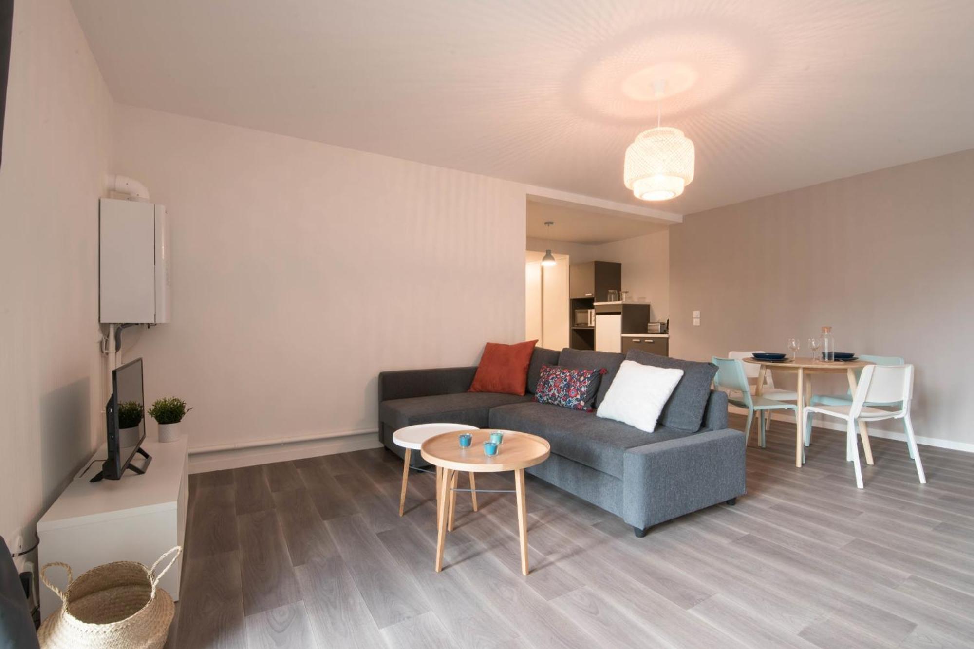 MELANIE - Appartement proche gare, arrivée 24 24 Le Mans Extérieur photo